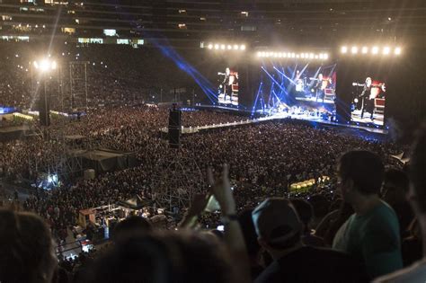 ¡El Concierto de Jaeger: Una Noche Inolvidable con el Rey del Pop Italiano!