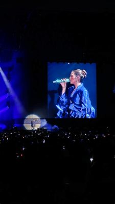 El Concierto Espectral de Raisa: Una Noche Mágica Entre Estrellas Pop y Luces Delicadas