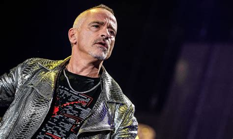  El Encuentro de la Fortuna: Encanto Italiano con Eros Ramazzotti en un Concierto Inolvidable!