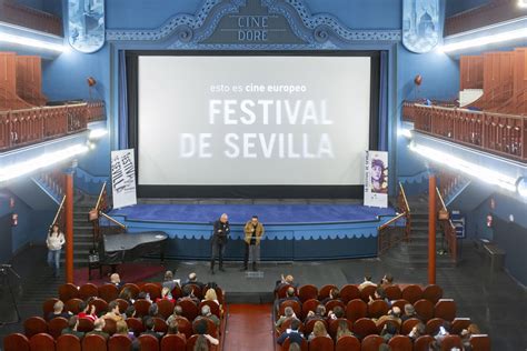  El Festival de Cine Farsi en Madrid: Un Encuentro Inolvidable con el Carisma de Javid