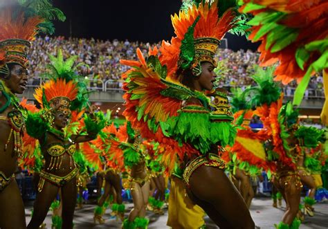 ¡Yohanna’s Samba Spectacular Ignites Rio With Rhythmic Revelry!  A Fusion of Passion, Percussion, and Pure Brazilian Flair!